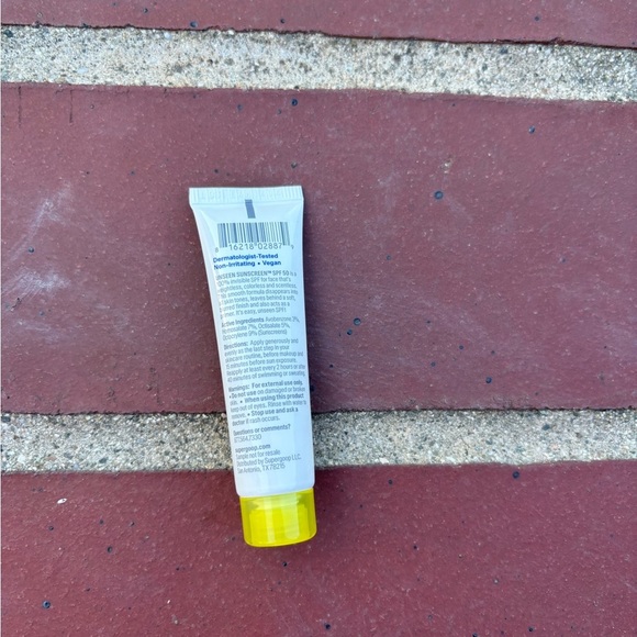 Supergoop! Unseen Sunscreen SPF 50 - Picture 2 of 2
